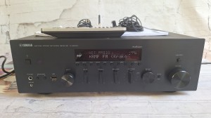  Amplituner stereo Yamaha R-N803 MusicCast Wi-Fi BT Spotify Hi-res DSD  