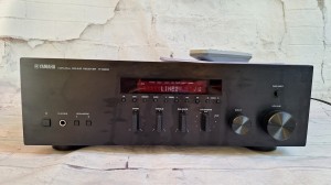 Yamaha Stereo R-S300  Wzmacniacz z wejściem Phono